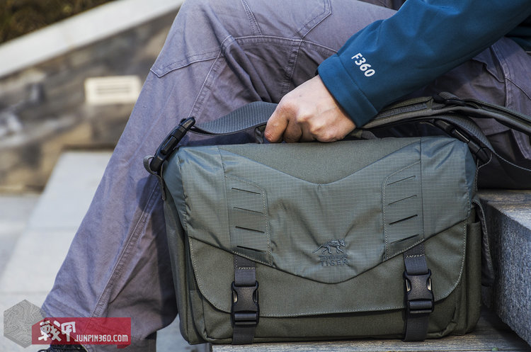 塔虎单肩包测评,塔虎战术双肩包