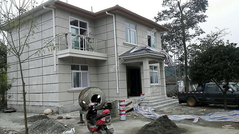 自家建房落水管放在墙里还是墙外,农村建房天沟落水管怎样装才合适