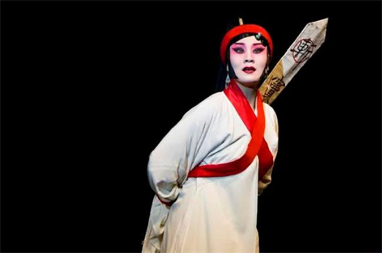 血洒白练、六月飞霜、亢旱三年，窦娥死前发的毒誓究竟有多可怕？