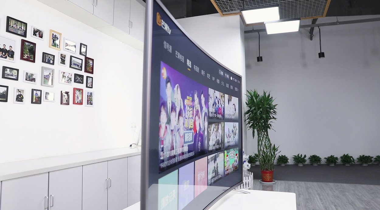 三星和夏普4k哪个好,夏普和三星电视对比