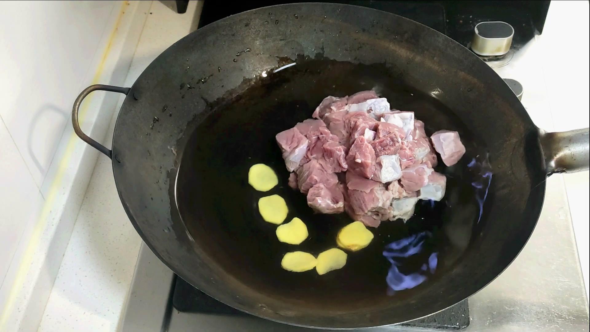 红烧牛肉特别柴怎么补救,牛肉红烧怎么容易烂