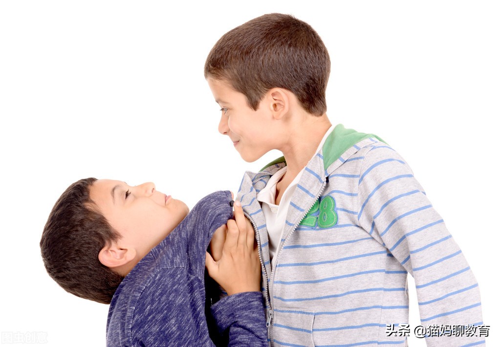 老二总打老大如何应对,老二欺负老二怎么正确引导