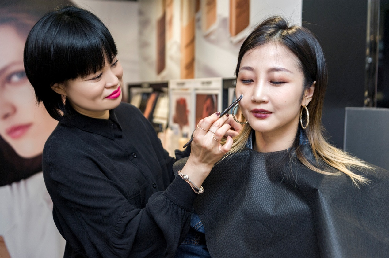 适合夏天的底妆产品,新手小白底妆推荐什么底妆产品