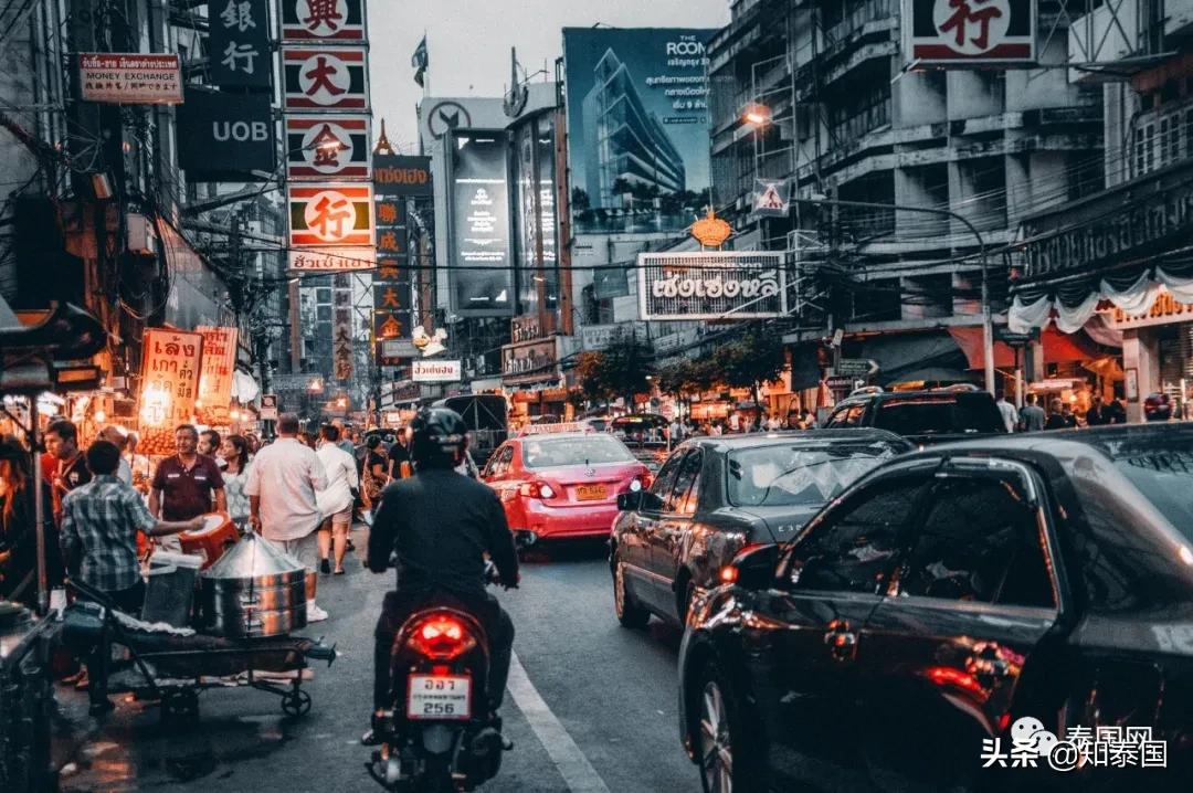 疫情时代的泰华餐饮人：像金刚川上的那座桥一样，被命运反复轰炸