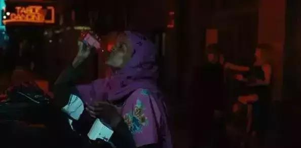 从沙漠牧羊女到世界名模,世界顶级名模牧羊女