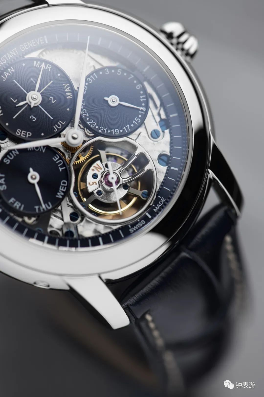 万年历腕表图解,万年历手表和年历手表区别在哪