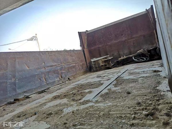 蓝牌福田国六自卸车最新款,福田3.8米二手自卸车蓝牌