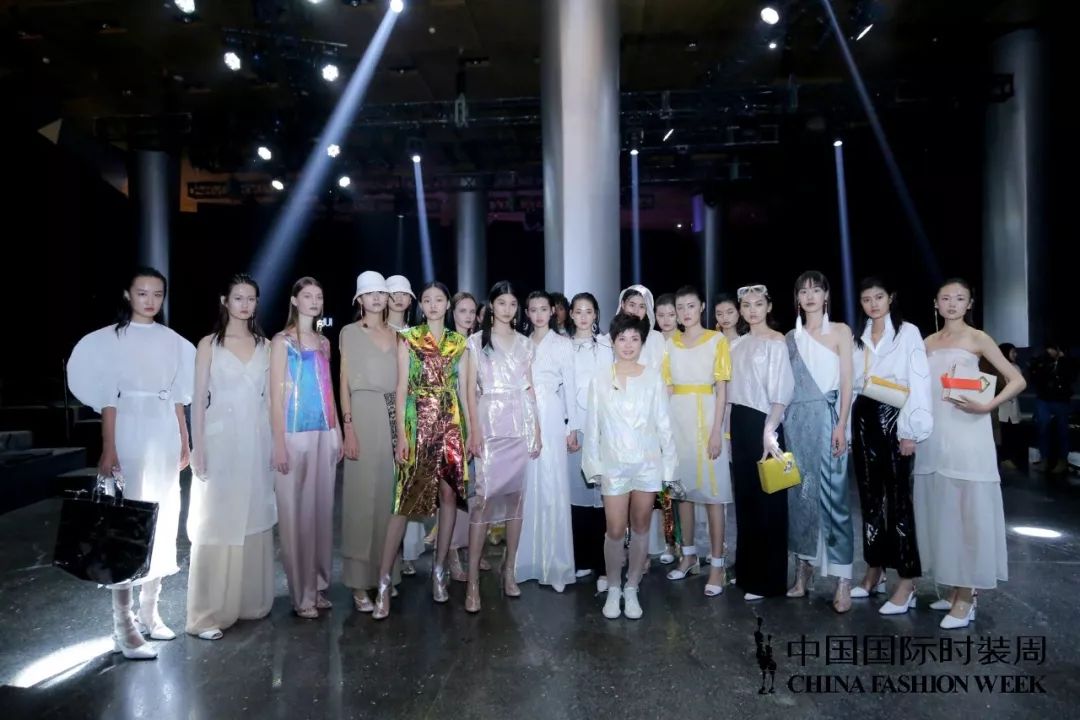 艺之卉时尚集团办公大楼,广东艺之卉时尚集团