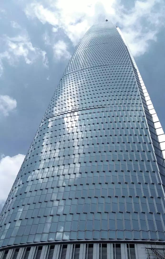 武汉400摩天高楼集合,武汉900米的高楼大厦