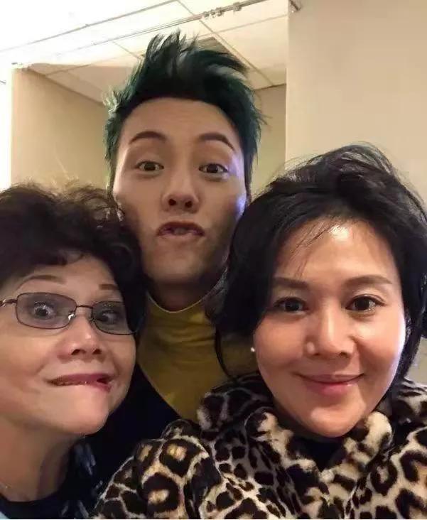 王思聪对陈伟霆的评价,陈伟霆在港圈的地位