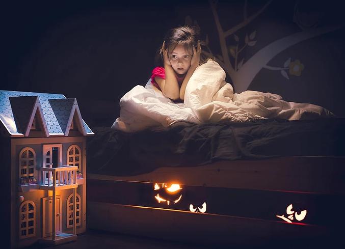 孩子害怕看恐怖片,孩子看完恐怖片后害怕怎么办