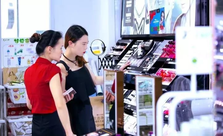 遇到非要退货的顾客怎么办,顾客要退货非要到付怎么办