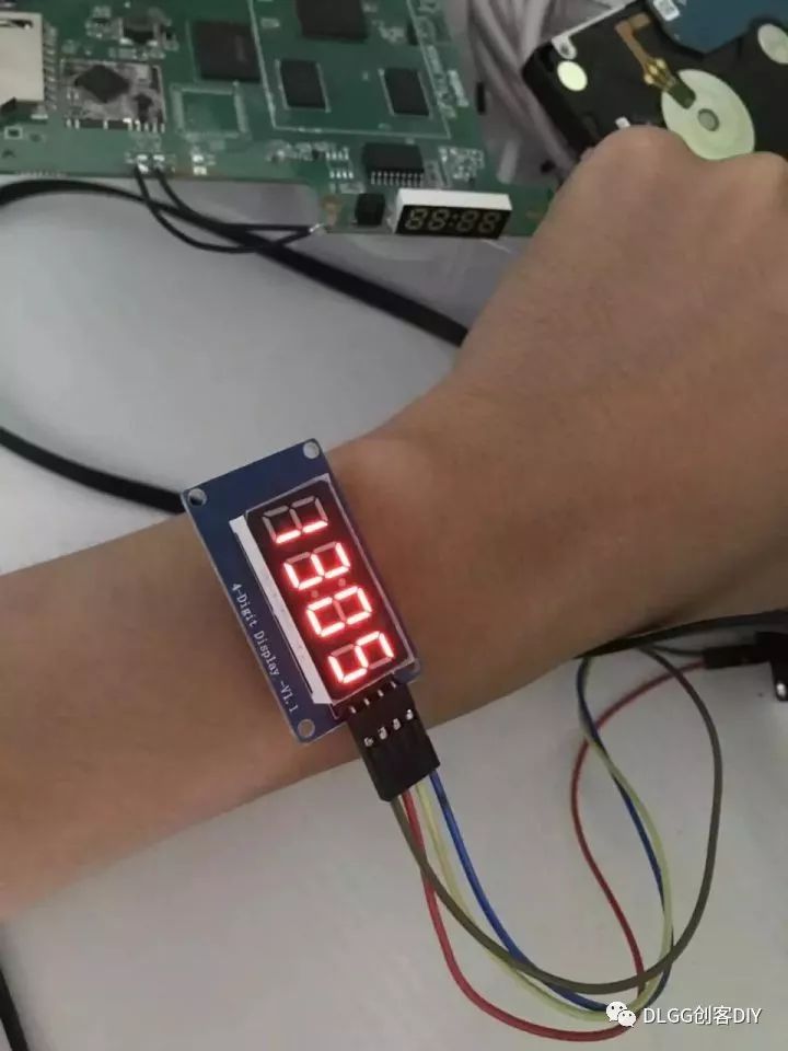 榄斿吔涓栫晫鍦扮簿璇寸殑鏃堕棿灏辨槸閲戦挶,榄斿吔涓栫晫鎬庝箞鏄剧ず鏁板瓧鏃堕棿