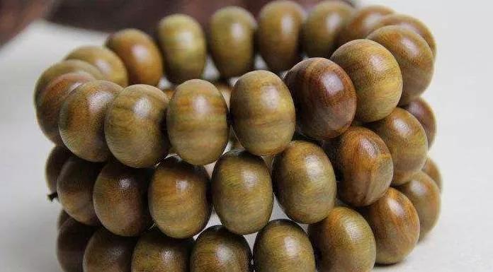 寺庙大师用的是什么香,寺庙结缘的绿檀木是真的吗