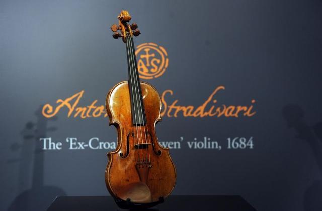 小提琴为什么声音很大,小提琴为什么会拉出噪音