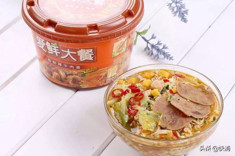 统一汤达人碗面和桶装的区别,统一汤达人和康师傅豚骨