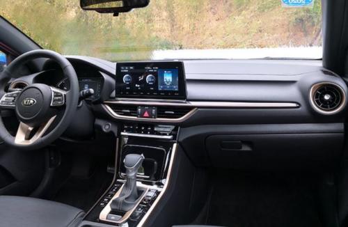 合资车起亚K32014款,新起亚k3和轩逸哪个更值得入手