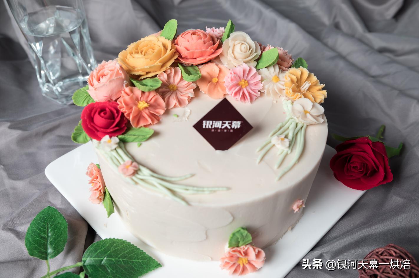 银河天幕烘焙培训想学蛋糕裱花用什么材料练习