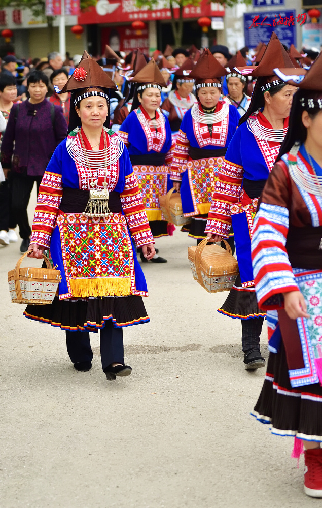 台江苗族姊妹节巡游,台江苗族姊妹节苗族服装