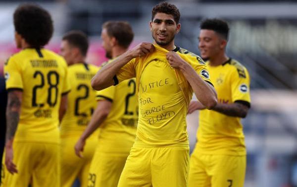 黑人事件蔓延欧洲,足球豪门纷纷声援弗洛伊德,红军一举动太暖了