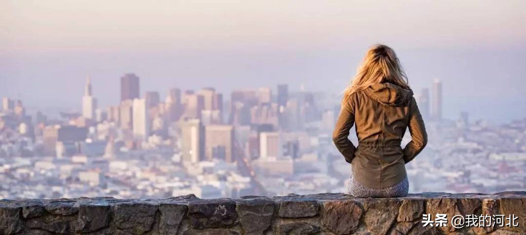 如果不爱了请不要用背叛伤害,不爱了可以离开没必要去诋毁