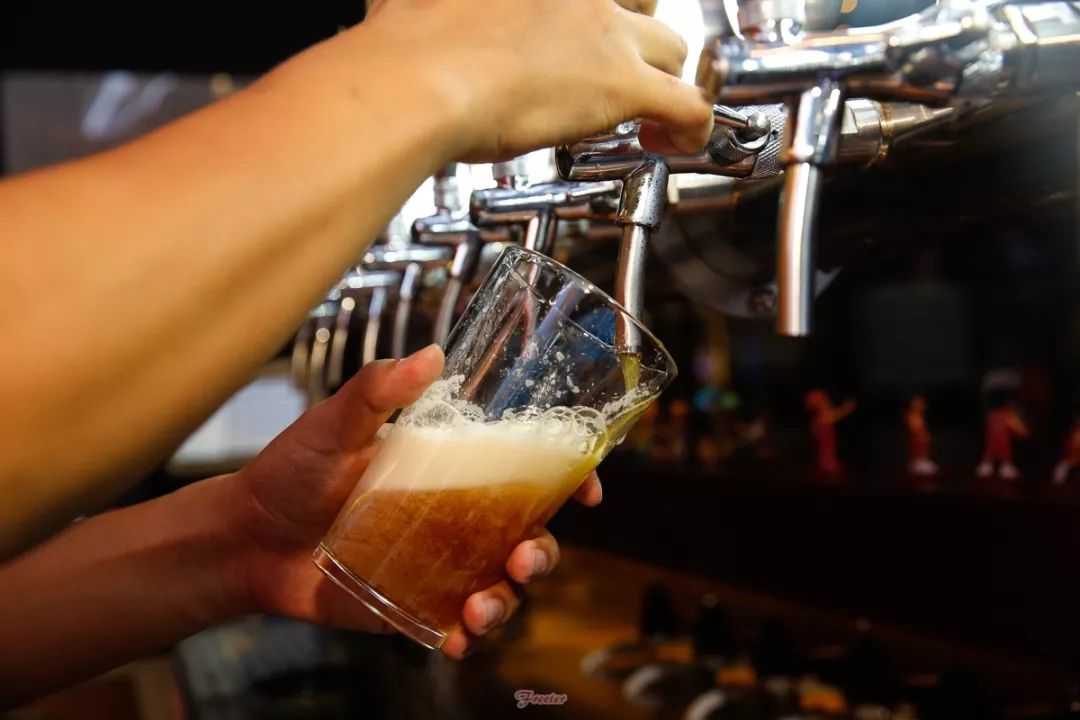 海口小众酒吧指南|放下手机,跟我喝酒去