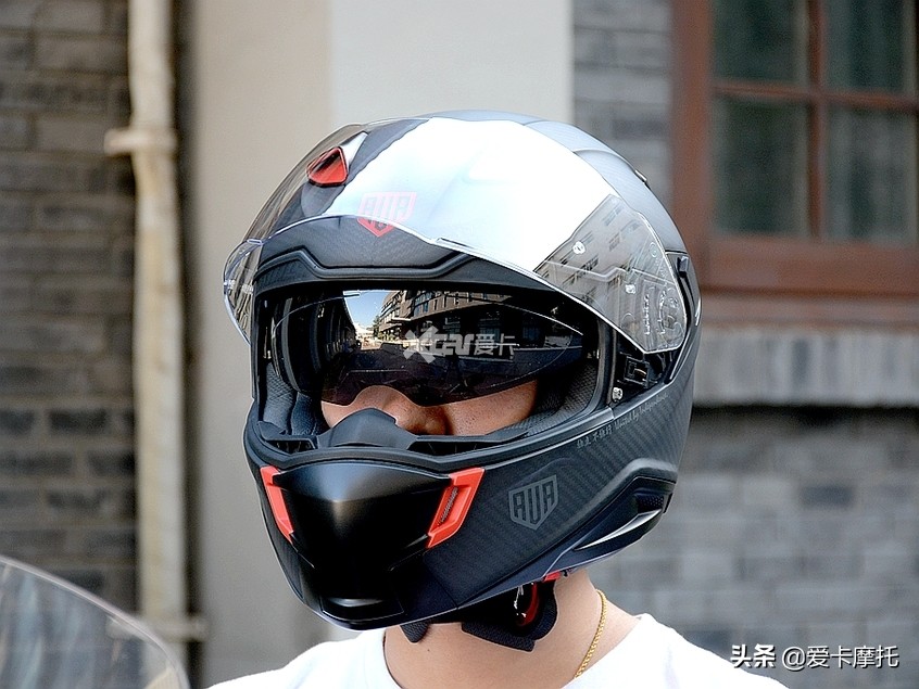 ava碳纤维全盔,ava王朝碳纤维全盔怎么样