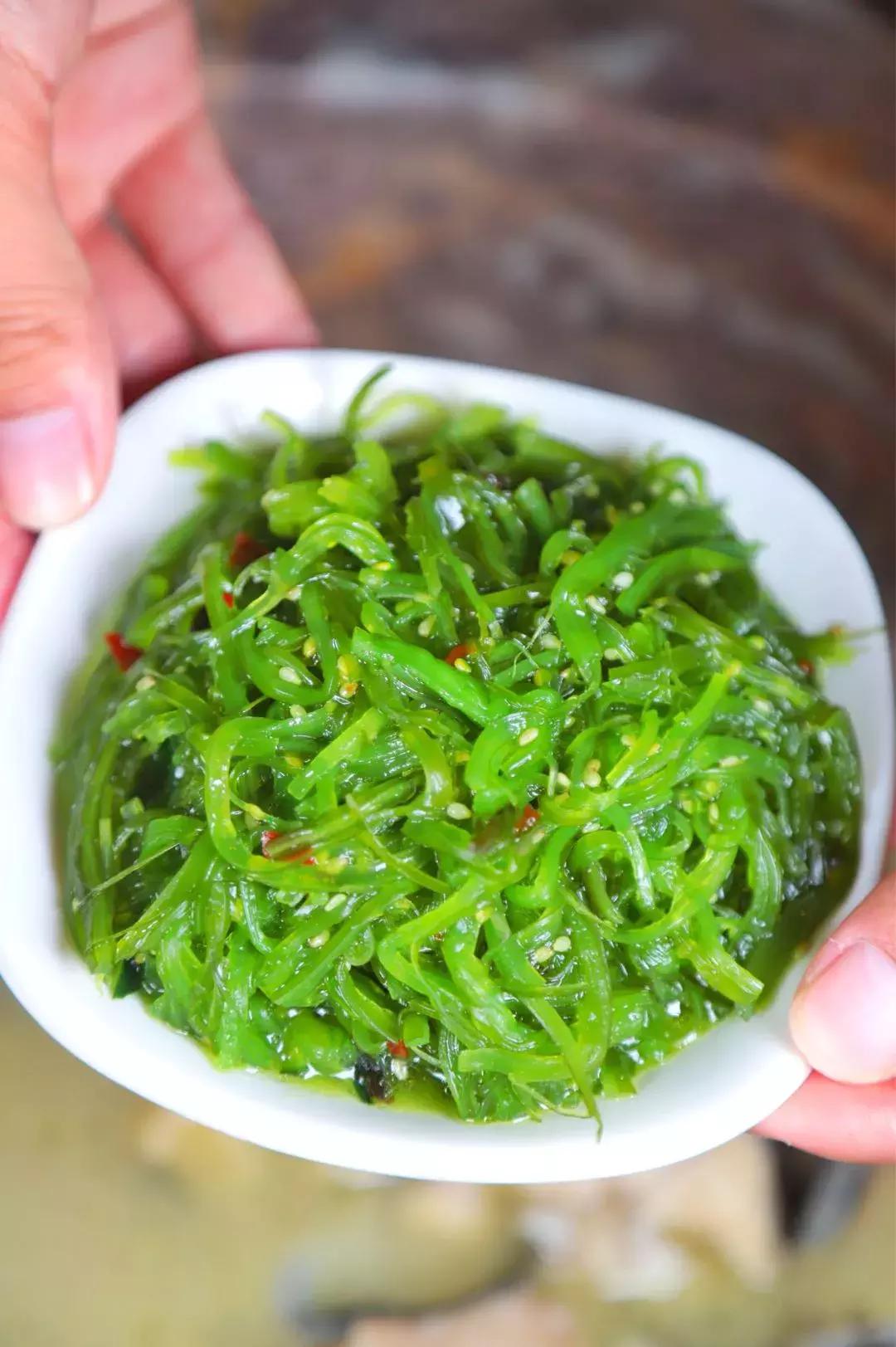 云南特色蒸汽石锅鱼什么鱼最好,特色美味云南蒸汽石锅鱼