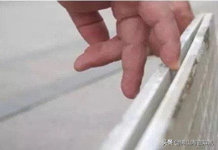 瓷砖贴不平例子,600*1200瓷砖贴完以后摸起来不平