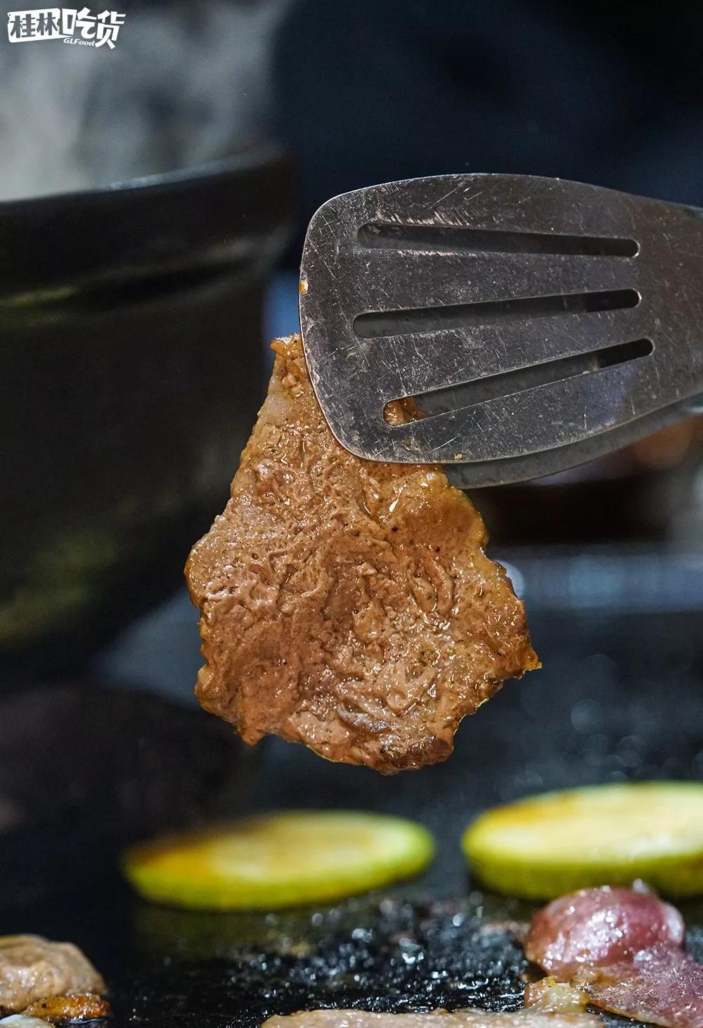 云南夫妻开小店,云南夫妇在宁德开烧烤店