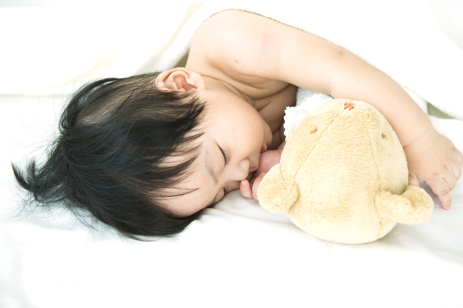 3个月宝宝不能翻身,3个半月的宝宝不睡整觉