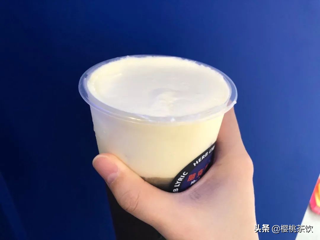 成都奶茶达人探店,新兴网红奶茶店探店