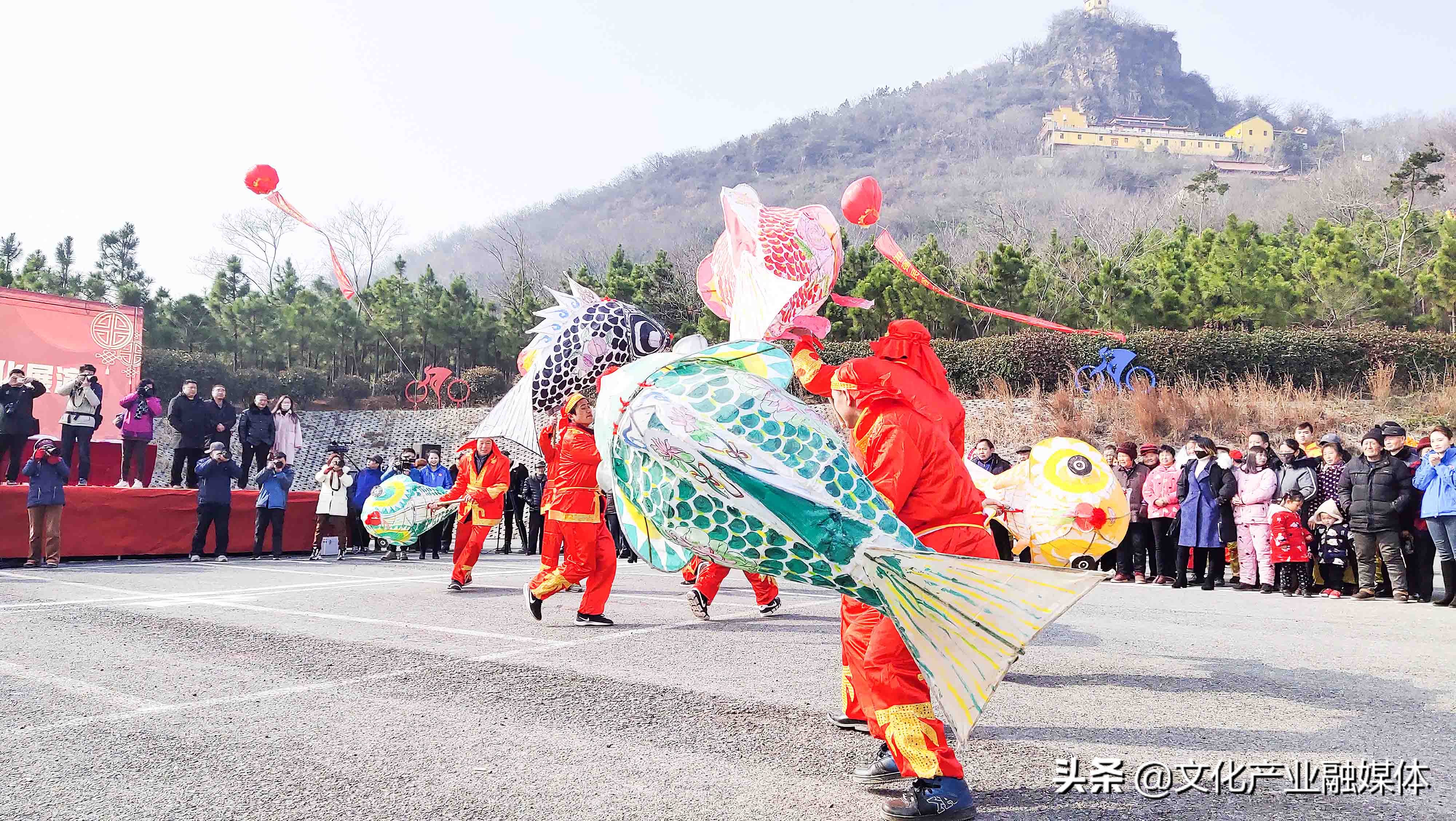 侯咀鱼灯舞欢乐幸福年