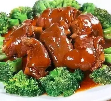 夜啤酒比较有特色的菜品,啤酒系列的菜品有哪些特点