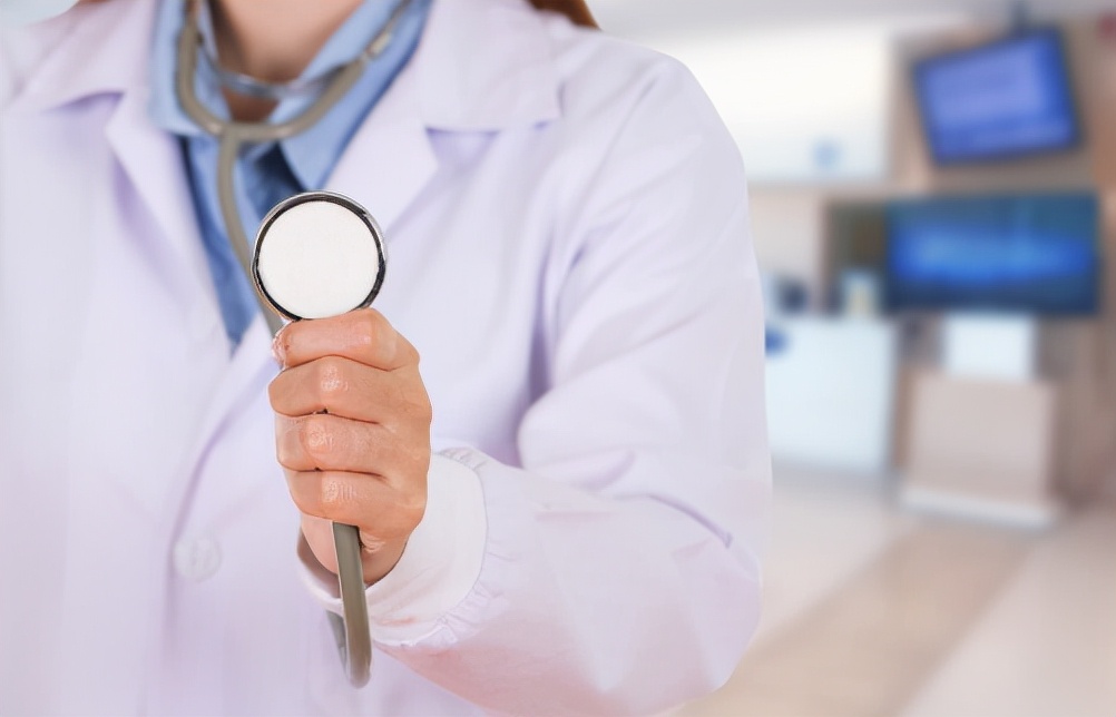 乳腺增生出现哪些症状要引起重视,双侧乳腺小叶增生并部分囊性增生