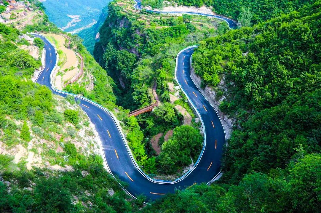 适合夏天去旅游的自驾路线,适合夏季的自驾游路线推荐