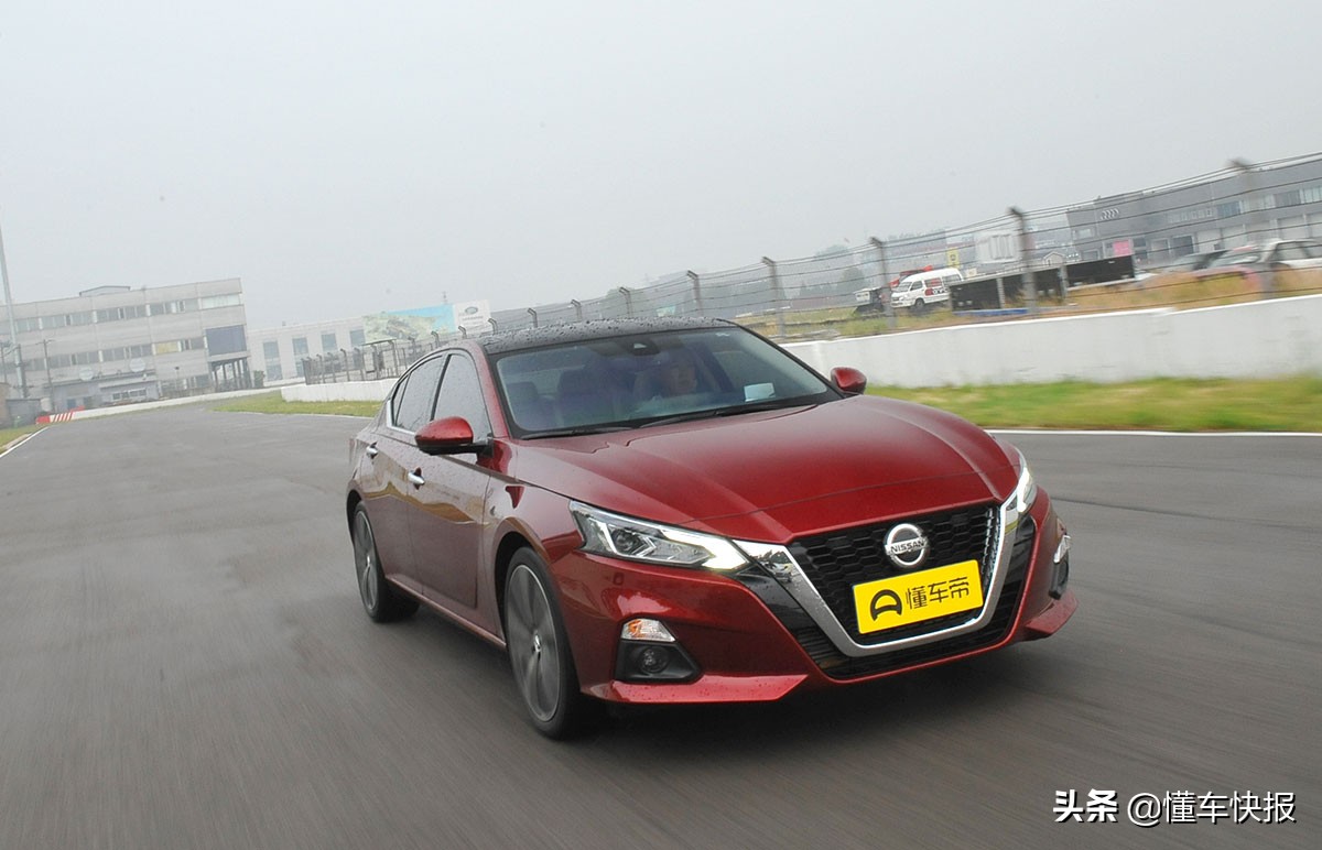 实测天籁2.50-100加速,21款天籁2.0自吸0-100加速多少秒