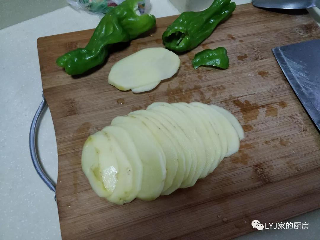 鸡腿剔骨方法菜刀,鸡腿剔骨刀怎么磨