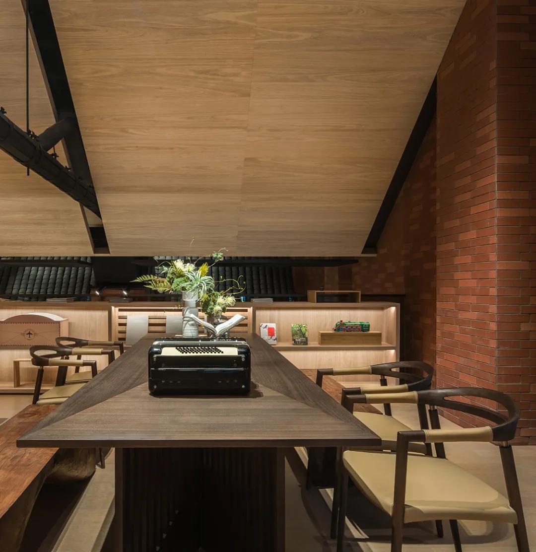 书香与艺居融为一体，重塑潮流空间IP