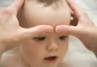 给宝宝做推拿的好处,怎样给宝宝按摩让宝宝轻松