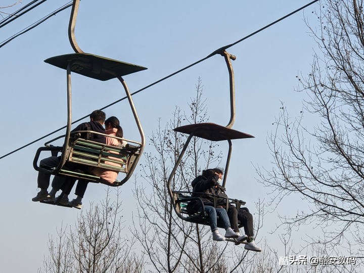 谷歌pixel4,pixel4xl最大亮度