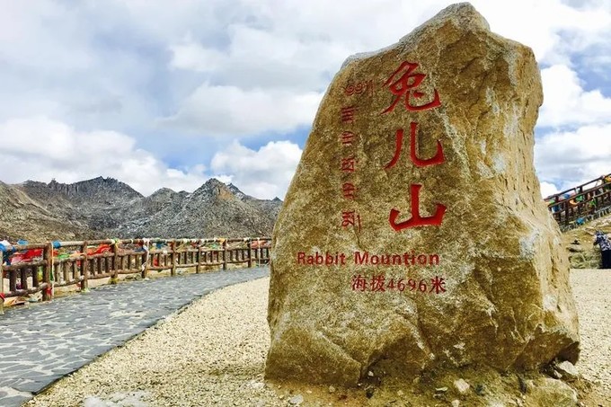 国庆自驾游川西路线推荐稻城亚丁,2022年7月理塘到稻城亚丁沿途风景