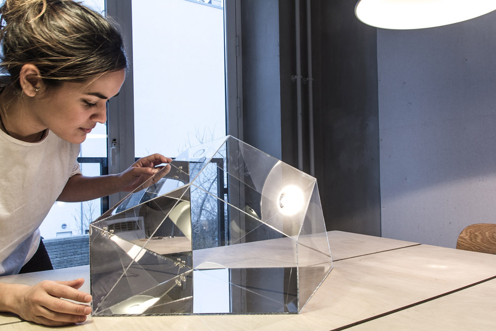 什么是亚克力板,什么是亚克力材质