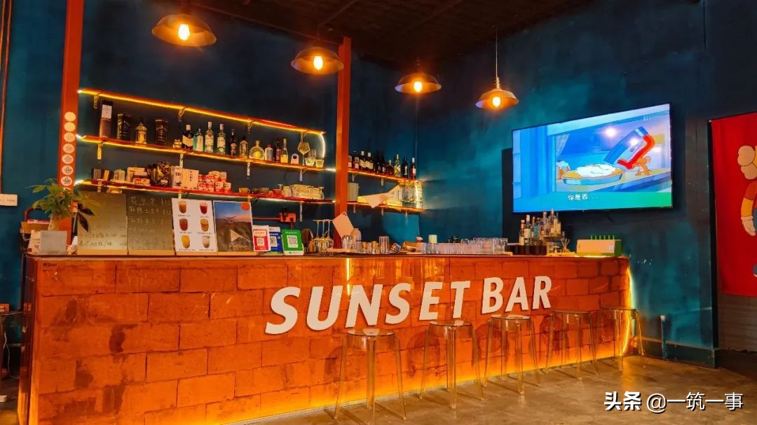 三亚郊外的海边社区,这里藏着“流量密码”还是另一种生活?