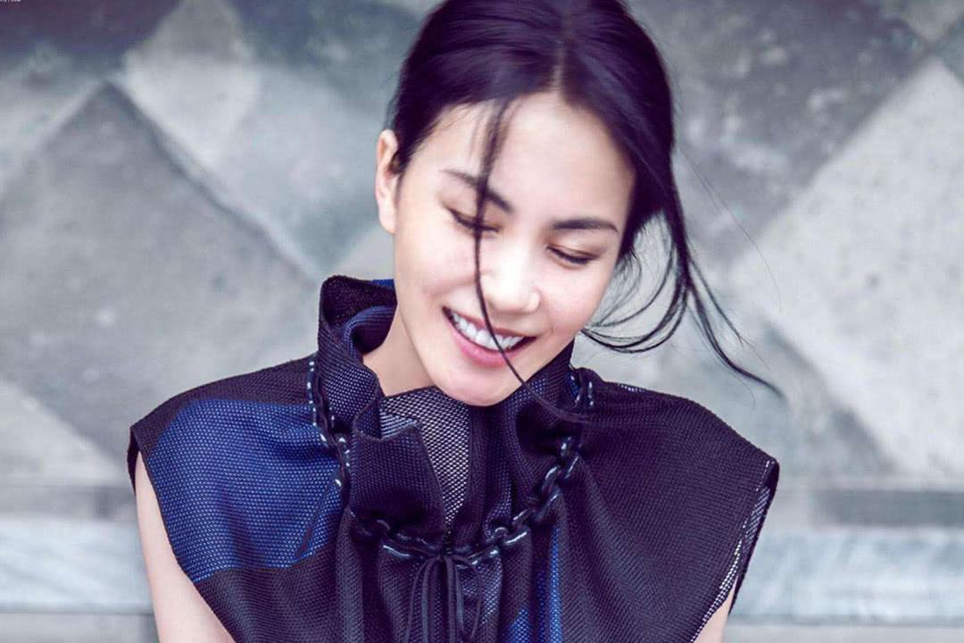 王菲是爱自己的还是爱别人的,王菲明天你是否依然爱我视频