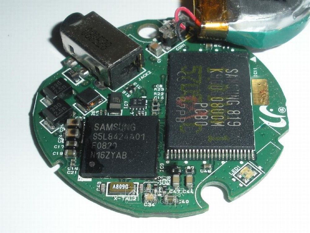 拆修三星音乐魔法石MP3*放播**器YP-S2附数据充电线制作方法