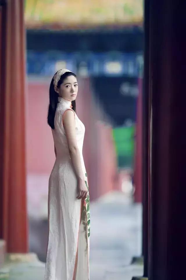 旗袍的倾国倾城,旗袍女人一种倾国倾城的美