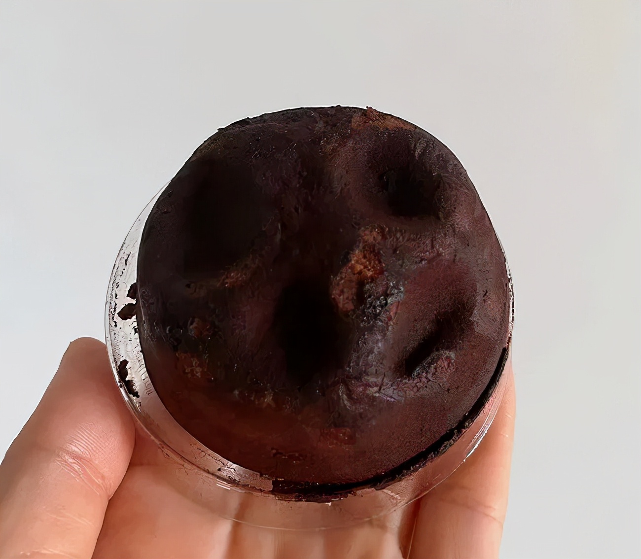 高价还断货的宇宙月饼、排长队买的医院月饼：中秋不宜