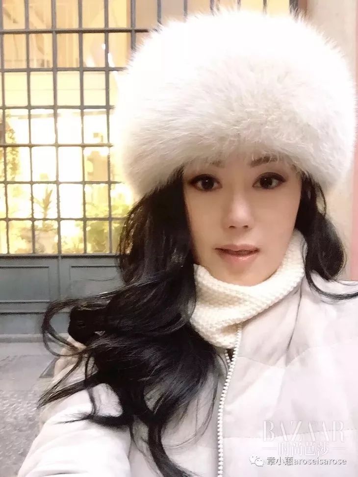 章小蕙为什么这么白,章小蕙为何能再次赢得眼球