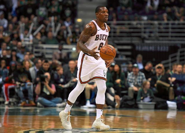 4年176亿顶薪续约,4年1亿美元合同续约武切维奇